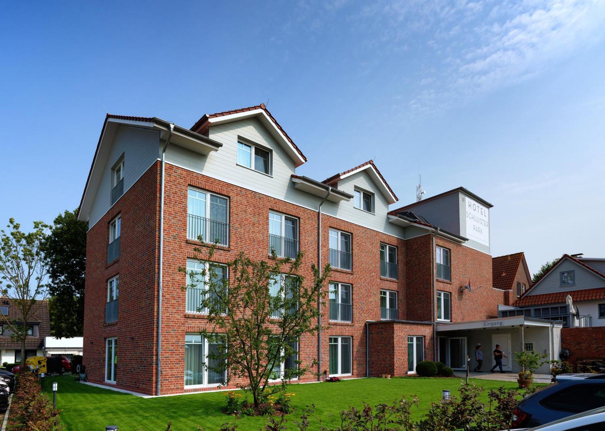 Hotel Schluister Park Carolinensiel Exterior foto